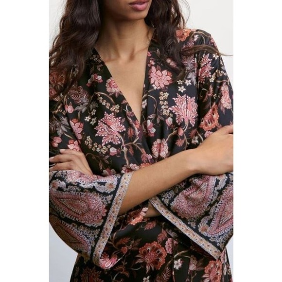 Mango MNG Floral Fringe Maxi Kimono Dress Bell Sleeve Black Red Women's Size 6 - Picture 3 of 16